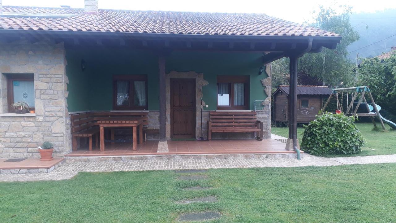 Coviellador Cangas De Onisゲストハウス エクステリア 写真