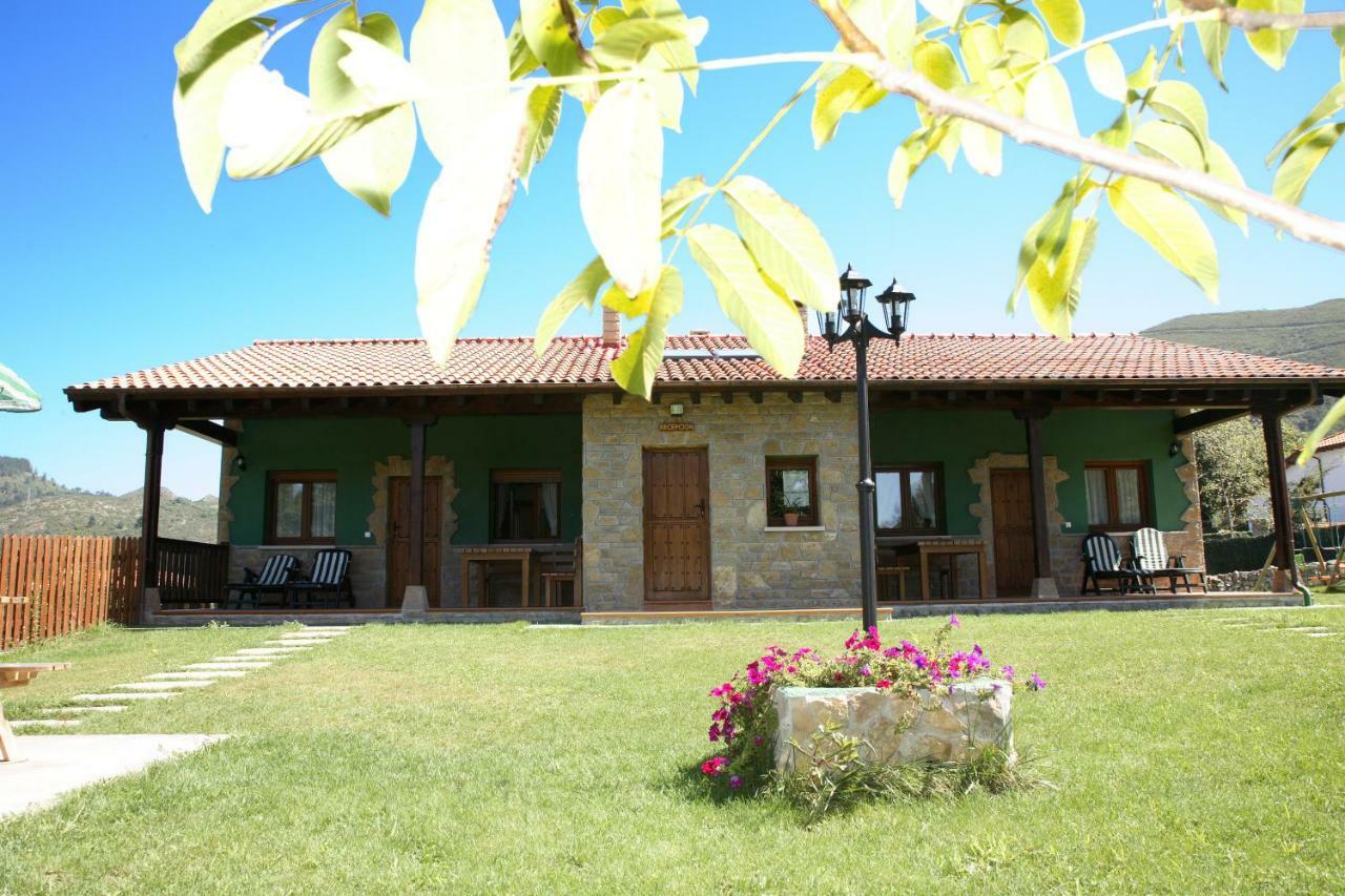 Coviellador Cangas De Onisゲストハウス エクステリア 写真