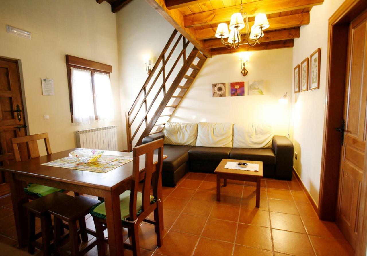 Coviellador Cangas De Onisゲストハウス エクステリア 写真